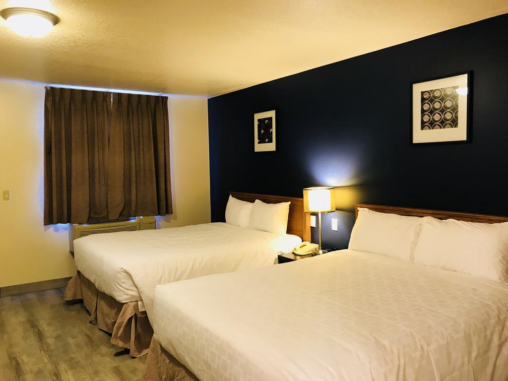 Empire Inn & Suites Penhold Dış mekan fotoğraf