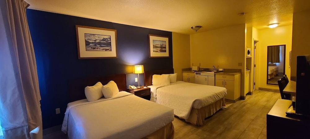 Empire Inn & Suites Penhold Dış mekan fotoğraf