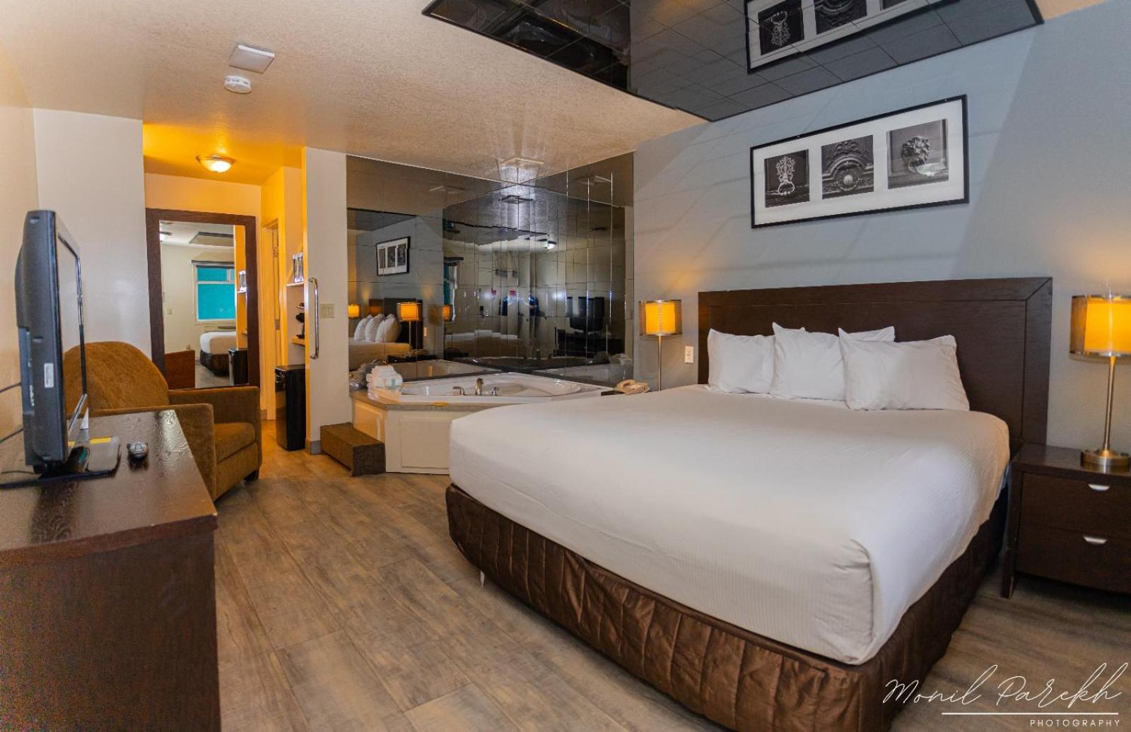 Empire Inn & Suites Penhold Dış mekan fotoğraf